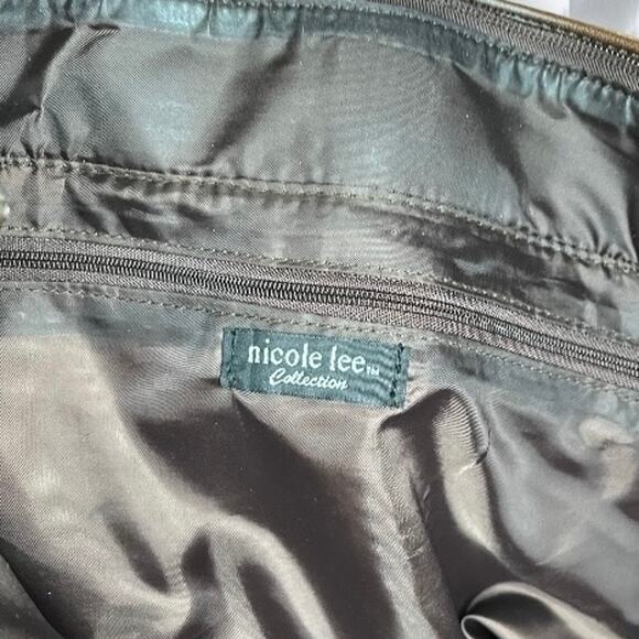 Nicole Lee Boho Suede, Leather, and Fur Shoulder bag. 18” x 10” x 5” - Picture 5 of 6